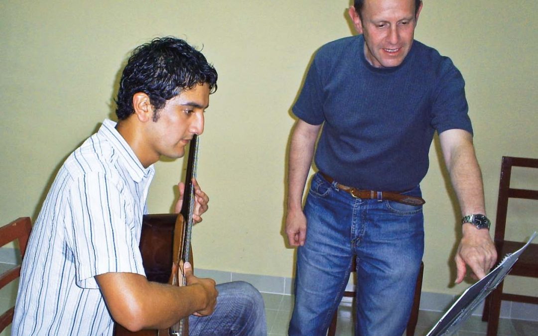 TALLER UNIVERSITARIO DE GUITARRA